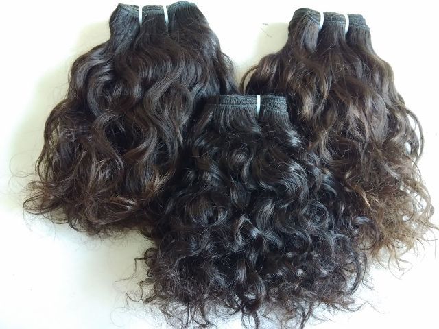 Weft (weave) real virgin human hair - Natural natural curly - Brazilian origin from Rio de Janeiro - 100 g